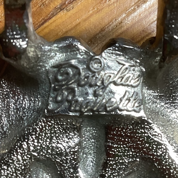 Vintage Douglas Paquette Metal Belt Buckle - Picture 6 of 6